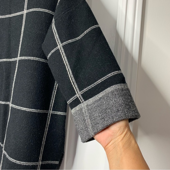 Tahari Black and Gray Turtleneck Windowpane  Sweater Winter Cozy - Picture 3 of 10